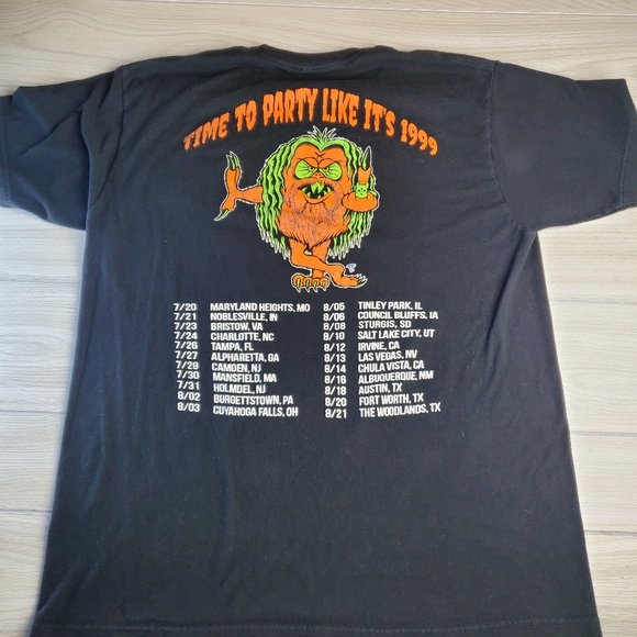 Rob Zombie Freaks on Parade Glow in Dark Concert Shirt sz Large - Picture 3 of 9